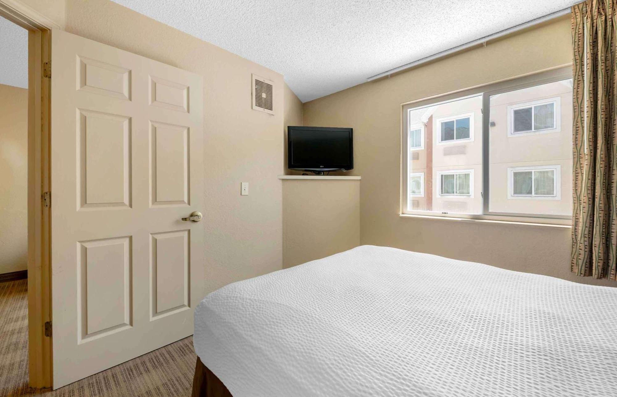 Extended Stay America Select Suites - Jacksonville Salisbury Rd Southpoint Esterno foto